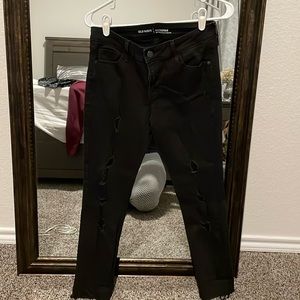 Old Navy rockstar pants. Mid rise size 6